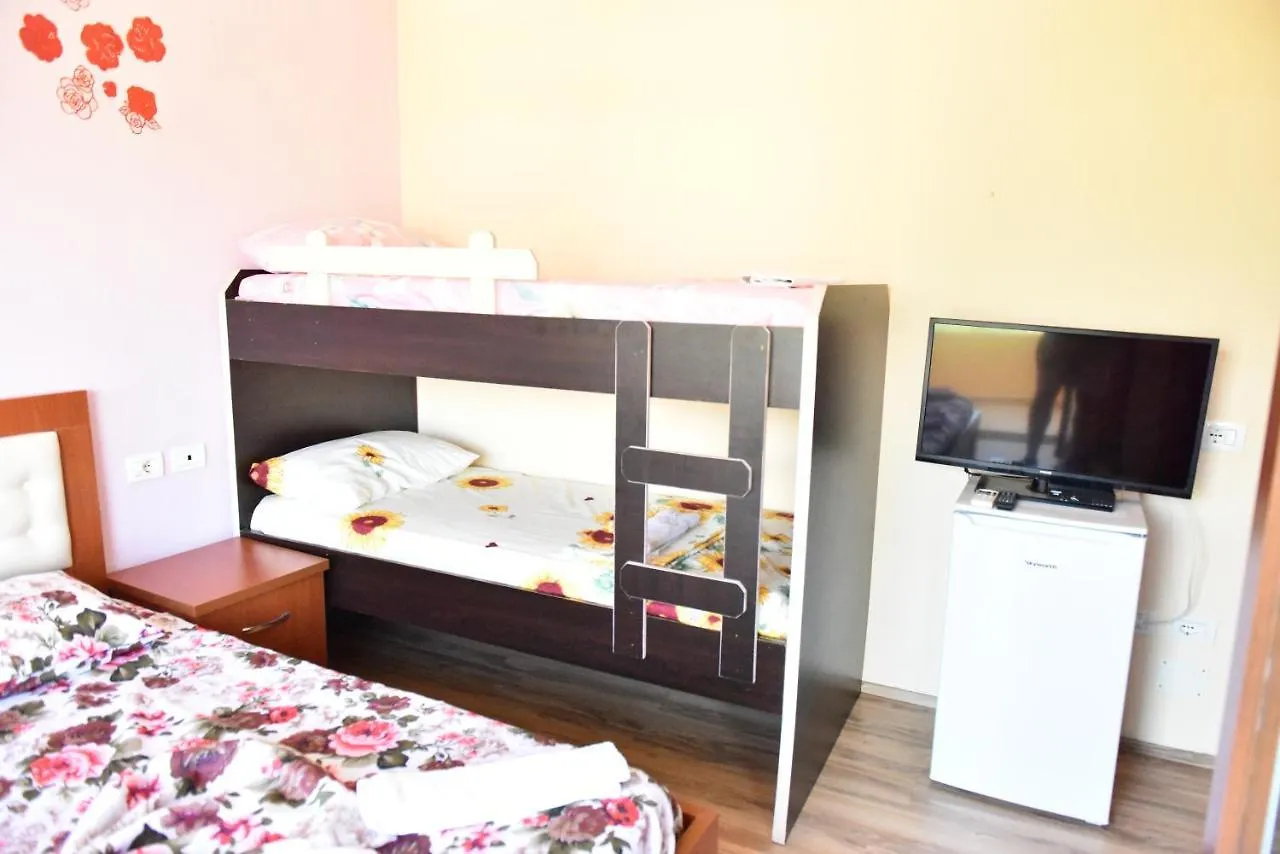 Kriti Hotel - Shëngjin